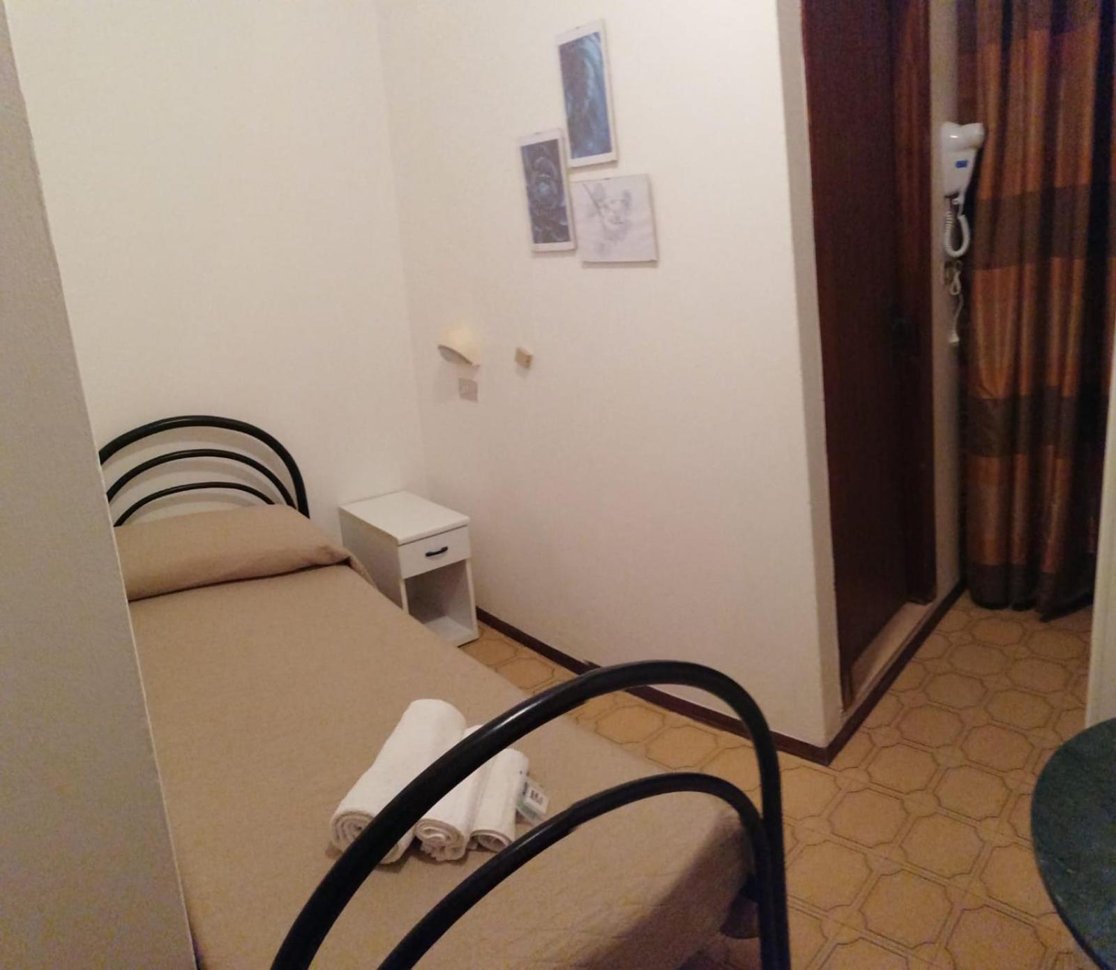 Hotel Magriv Римини Экстерьер фото