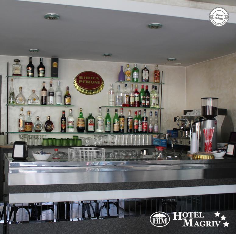 Hotel Magriv Римини Экстерьер фото